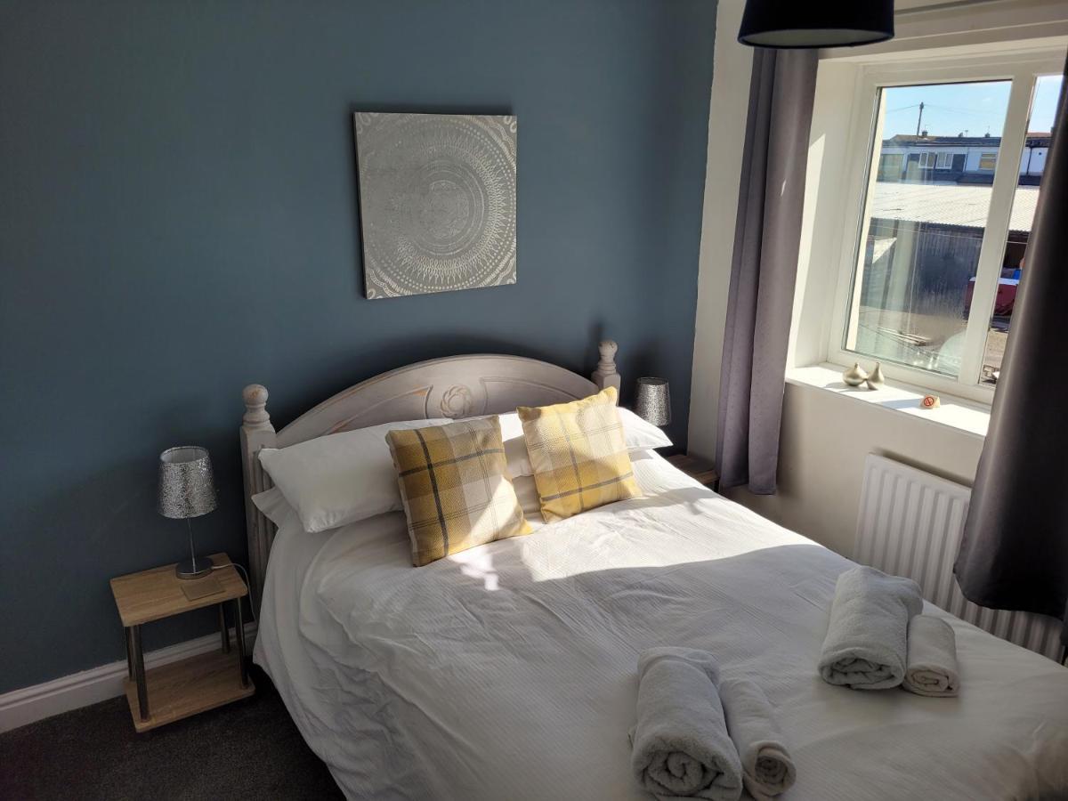 Amble Harbour Retreats Hotel Buitenkant foto