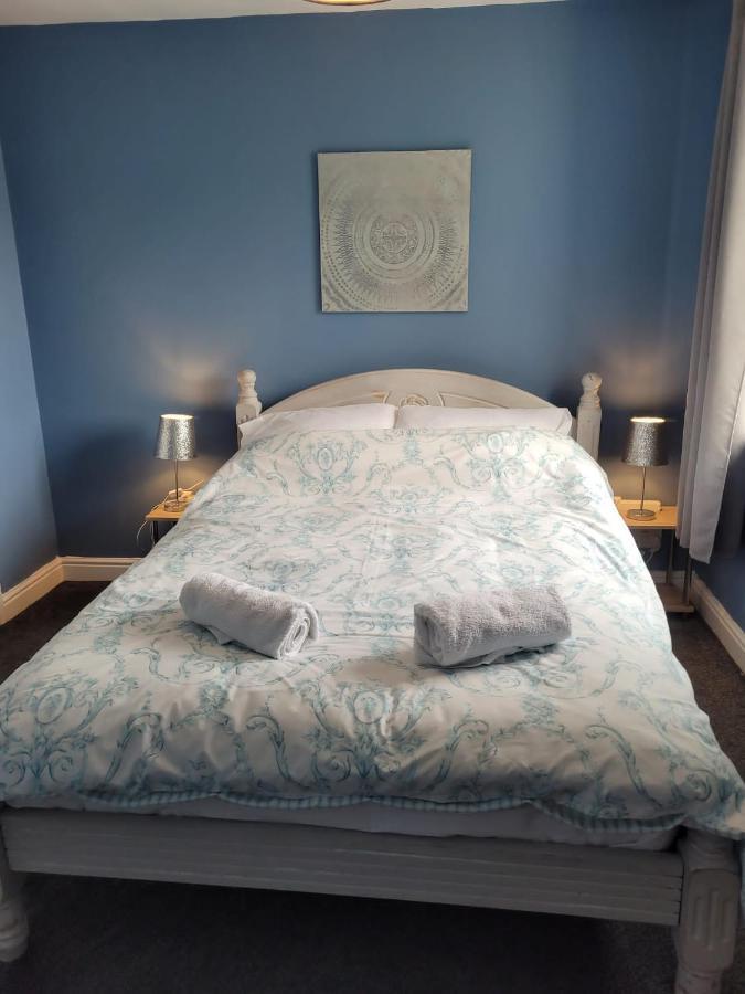 Amble Harbour Retreats Hotel Buitenkant foto