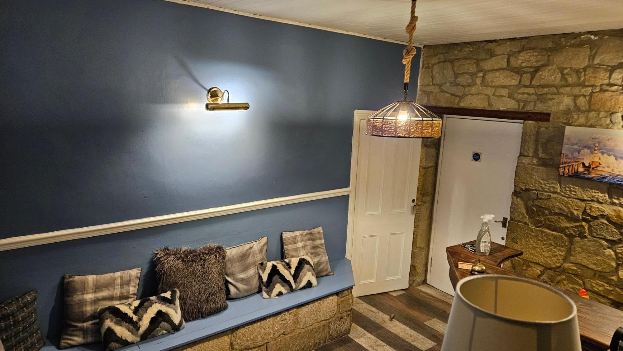 Amble Harbour Retreats Hotel Buitenkant foto